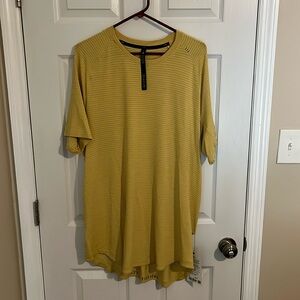 NWT Men’s XL LuLuLemon Drysense Short Sleeve Shirt